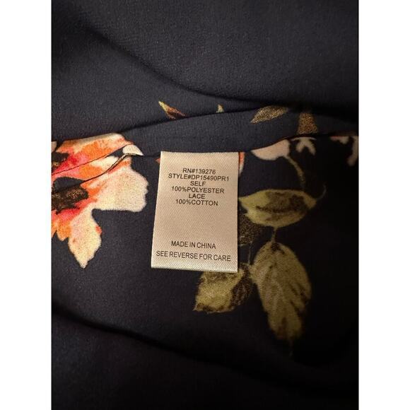 Daniel Rainn Women's Split Neck Floral Cap Sleeve Lace Yoke Top Size PS Blue NWT - Picture 8 of 8